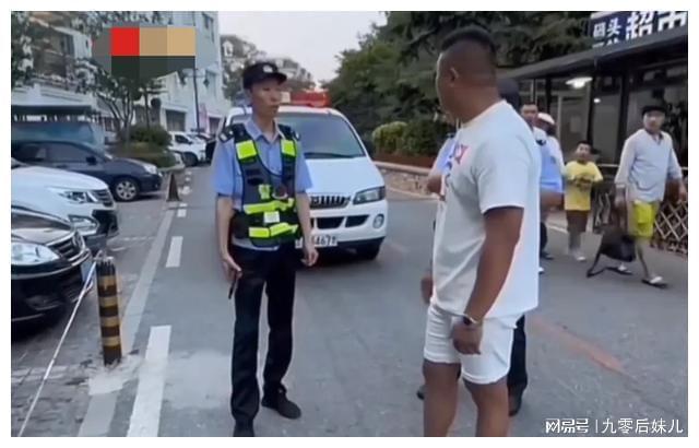 小伙停车遭团伙，警惕城市中的安全隐患
