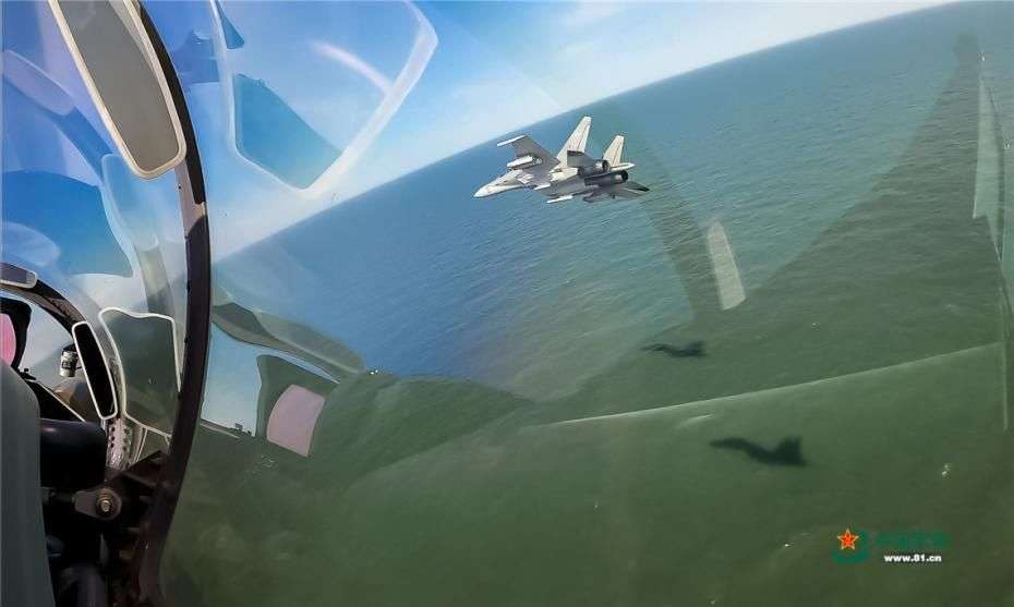 海边遇战机贴地飞行，一次难忘的体验
