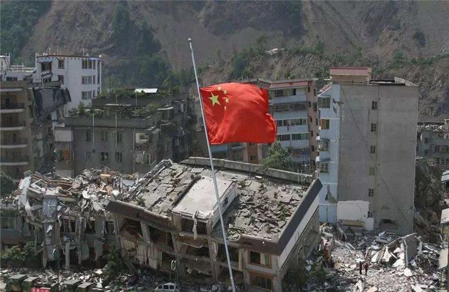 汶川地震，震级与影响