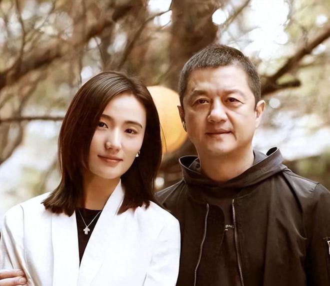 李亚鹏为何不拍戏还债？妻子回应