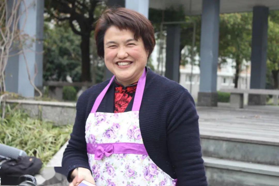55岁本科阿姨大学之路圆满收官，励志与勇气的赞歌