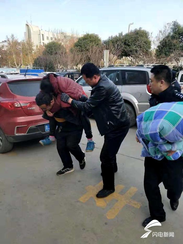 女子去世前家属求助7小时无医生救治，医疗急救体系的漏洞需重视