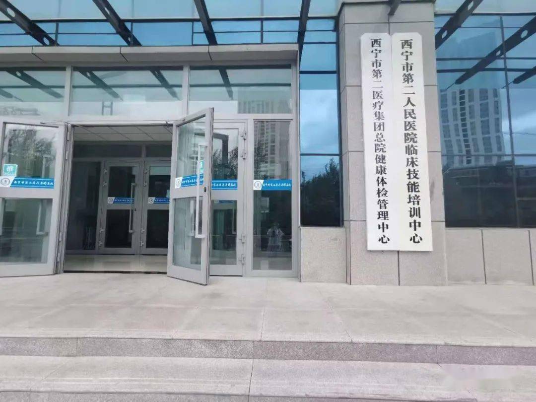湘雅医院实习医生罗帅宇坠亡之谜