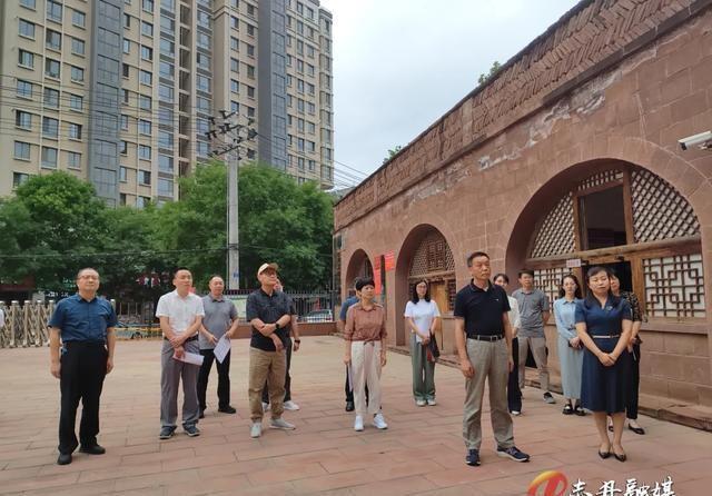 县长全家腐败，揭示背后的黑暗与警钟长鸣