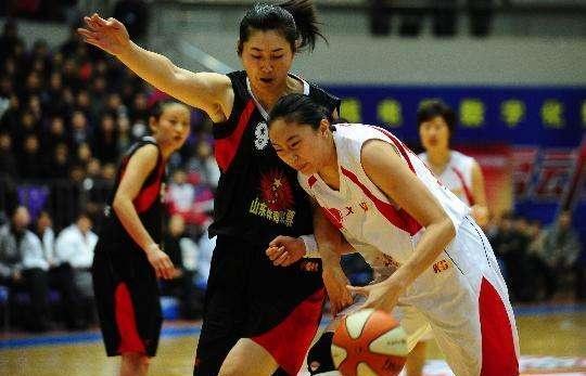 女版姚明张子宇国家队首秀轰18分，篮球新星闪耀赛场
