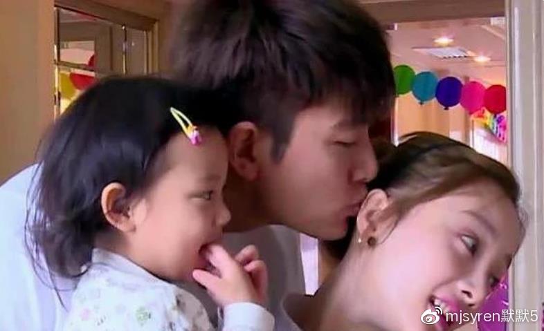 揭秘甜馨不让贾乃亮亲李小璐视频背后的故事