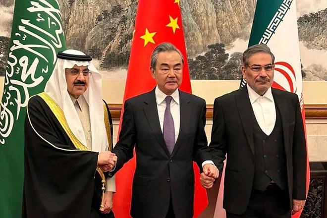 专家解读，伊朗国内势力幻想与美和解